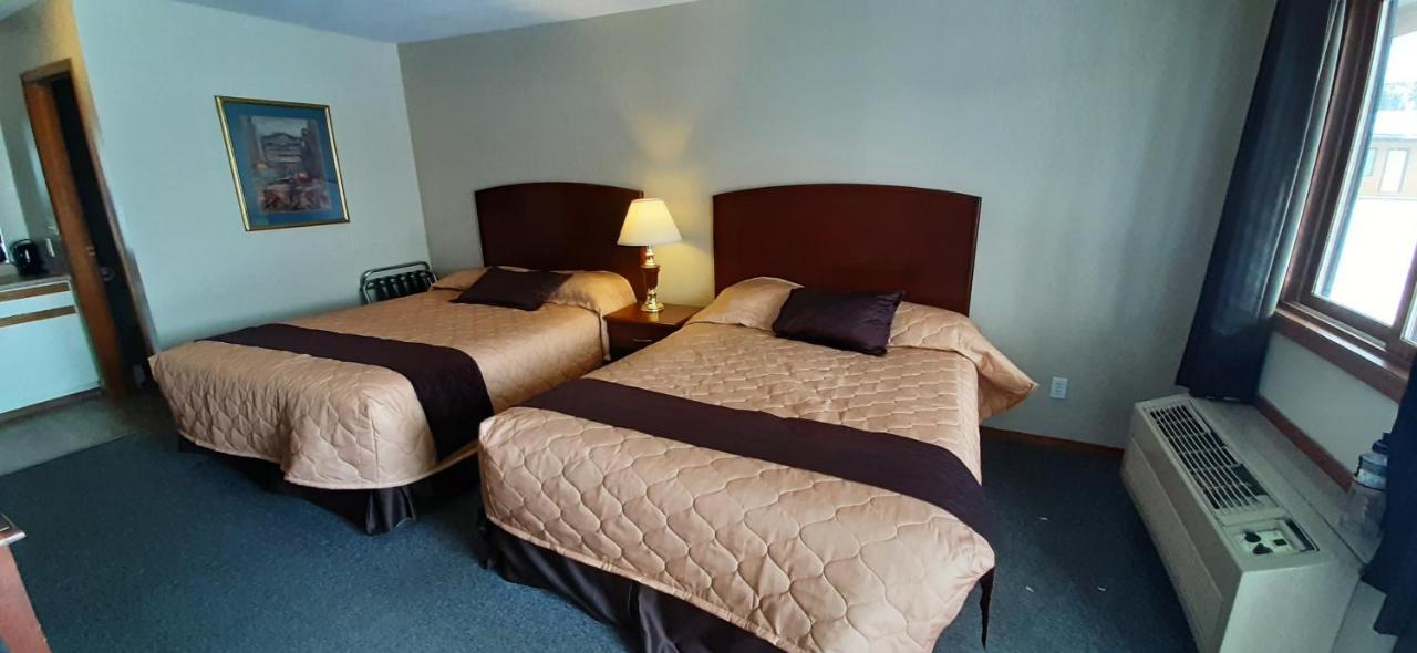Mary'S Motel Golden Bagian luar foto